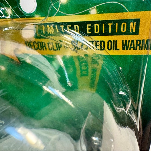 Air Wick Limited Edition Scented Oil Warmer Reindeer Decor Clip. Use Any Scent. - Picture 10 of 14